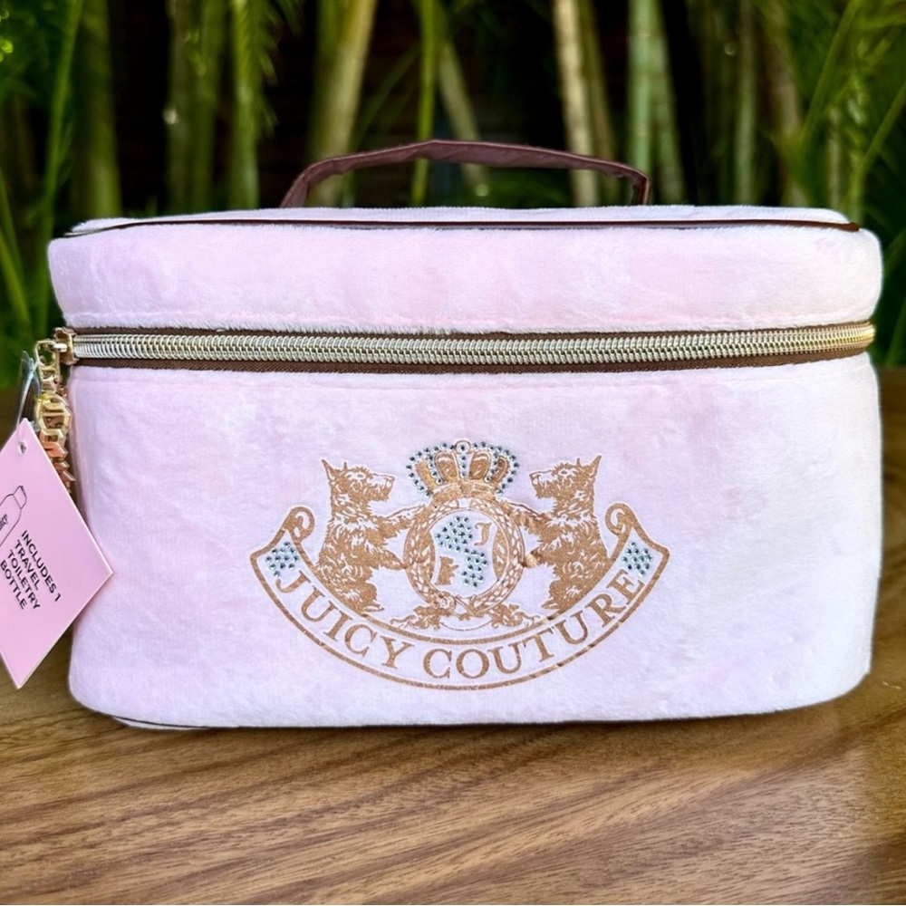Juicy Couture Vintage Inspired Pink Velour Makeup Bag heritage makeup bag